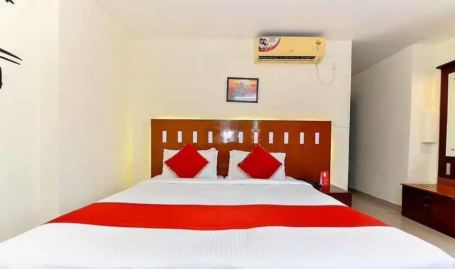 Metro Kochi Business Hotel Indie