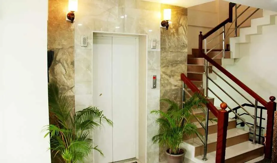Metro Kochi Business Hotel