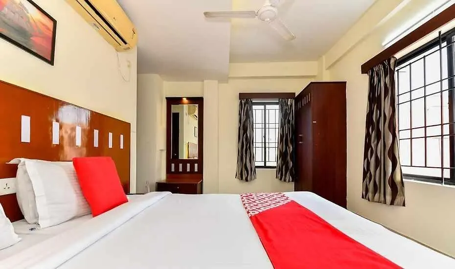 Metro Kochi Business Hotel India