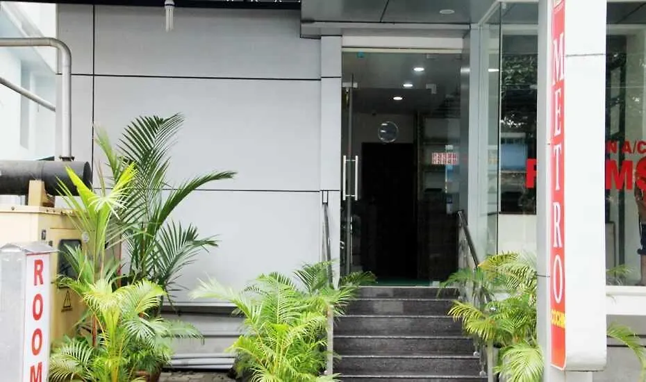 Metro Kochi Business Hotel